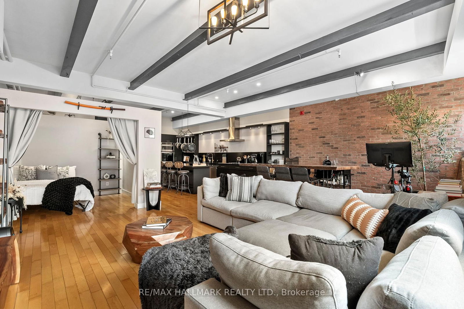 Condo for sale at 215-326 Carlaw Avenue, Toronto, South Riverdale, M4M 3N8 - MLS: E12147387