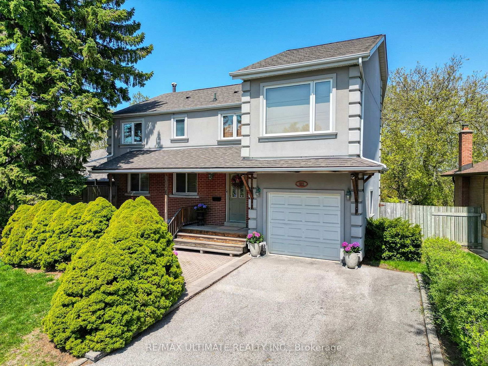 Detached House for sale at 103 Weir Crescent, Toronto, West Hill, M1E 3B2 - MLS: E12147589