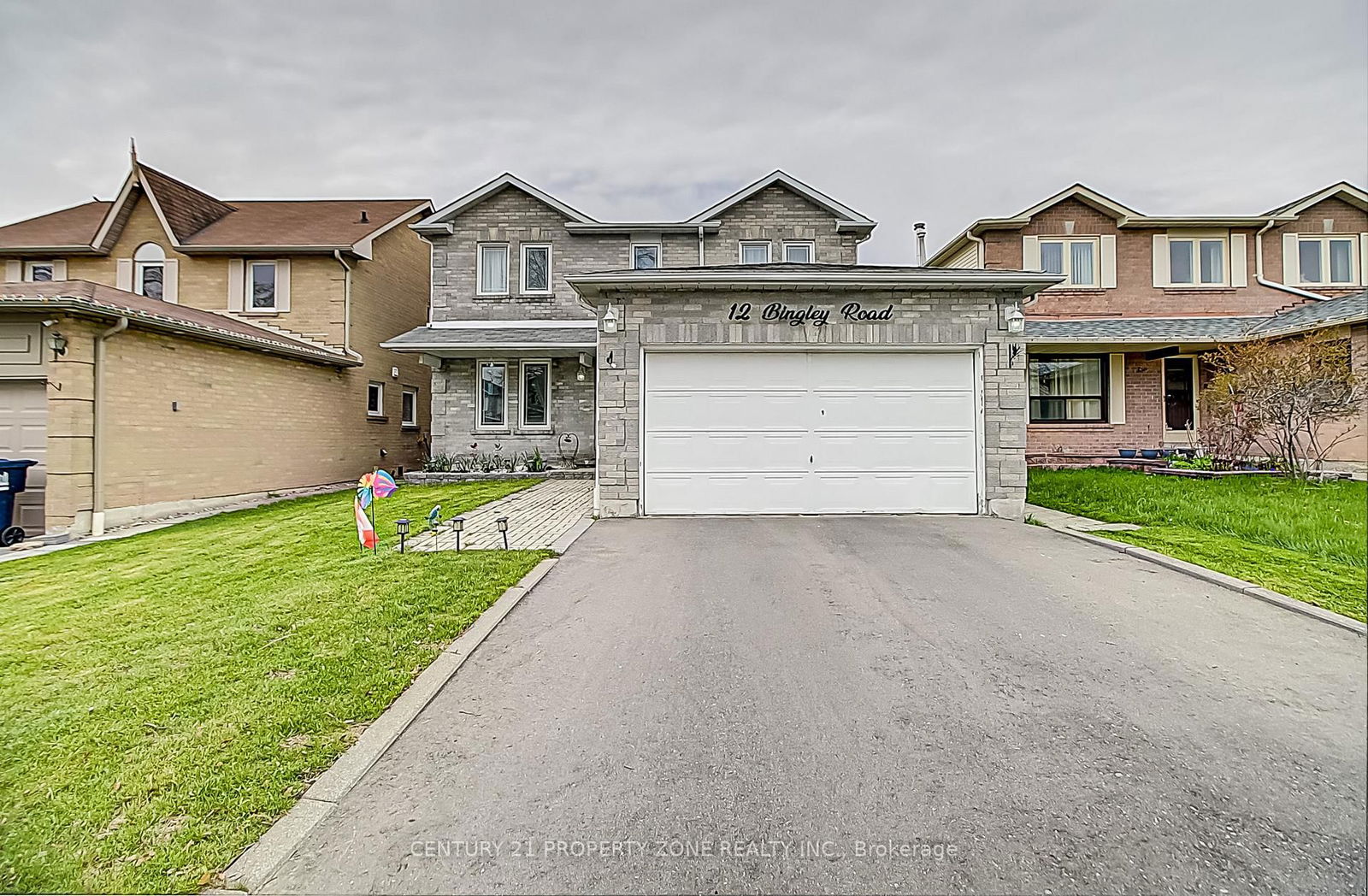 Detached House for sale at 12 Bingley Road, Toronto, Rouge E11, M1X 1L1 - MLS: E12147810