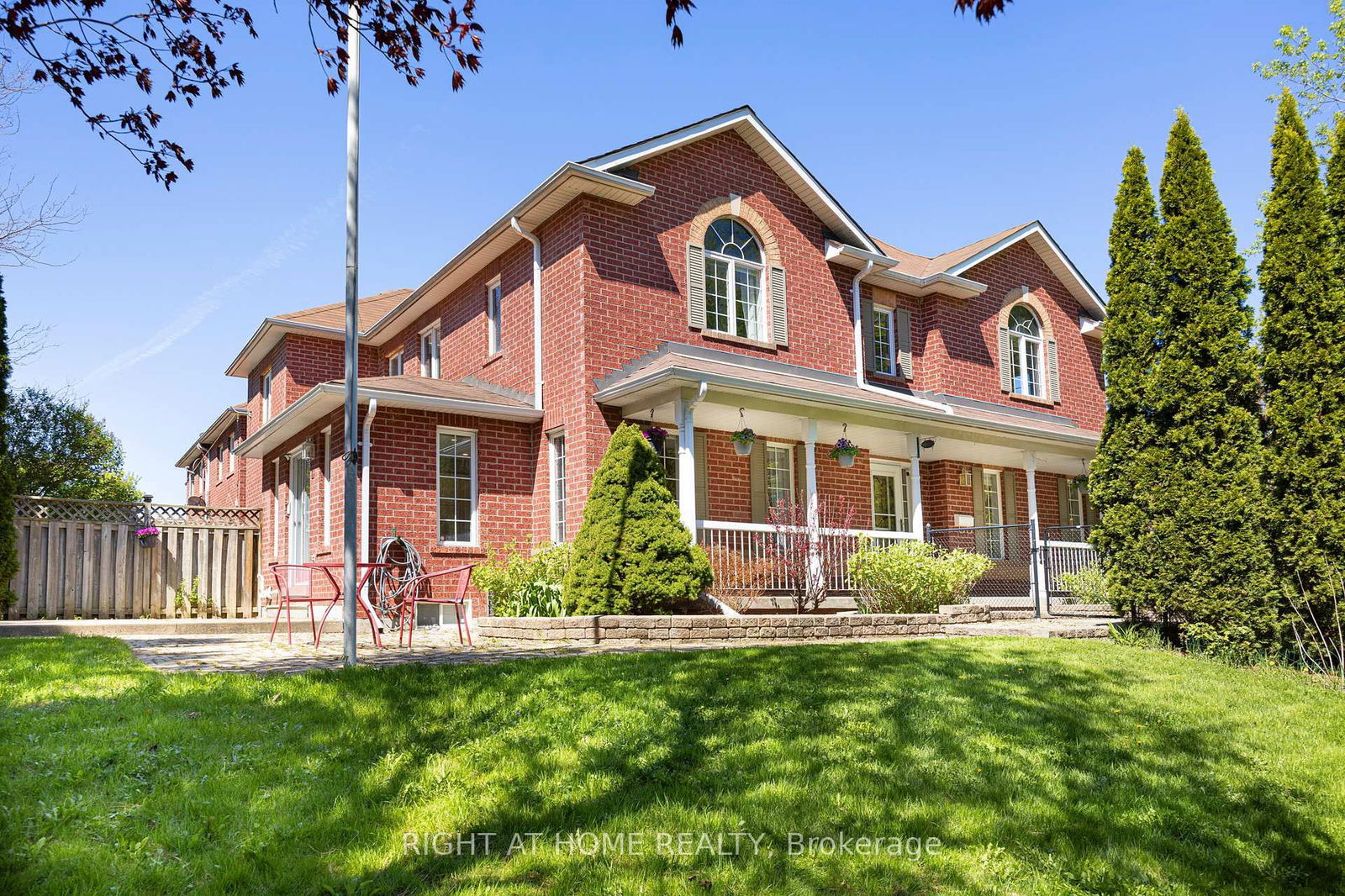 Property at 33 Threadgold