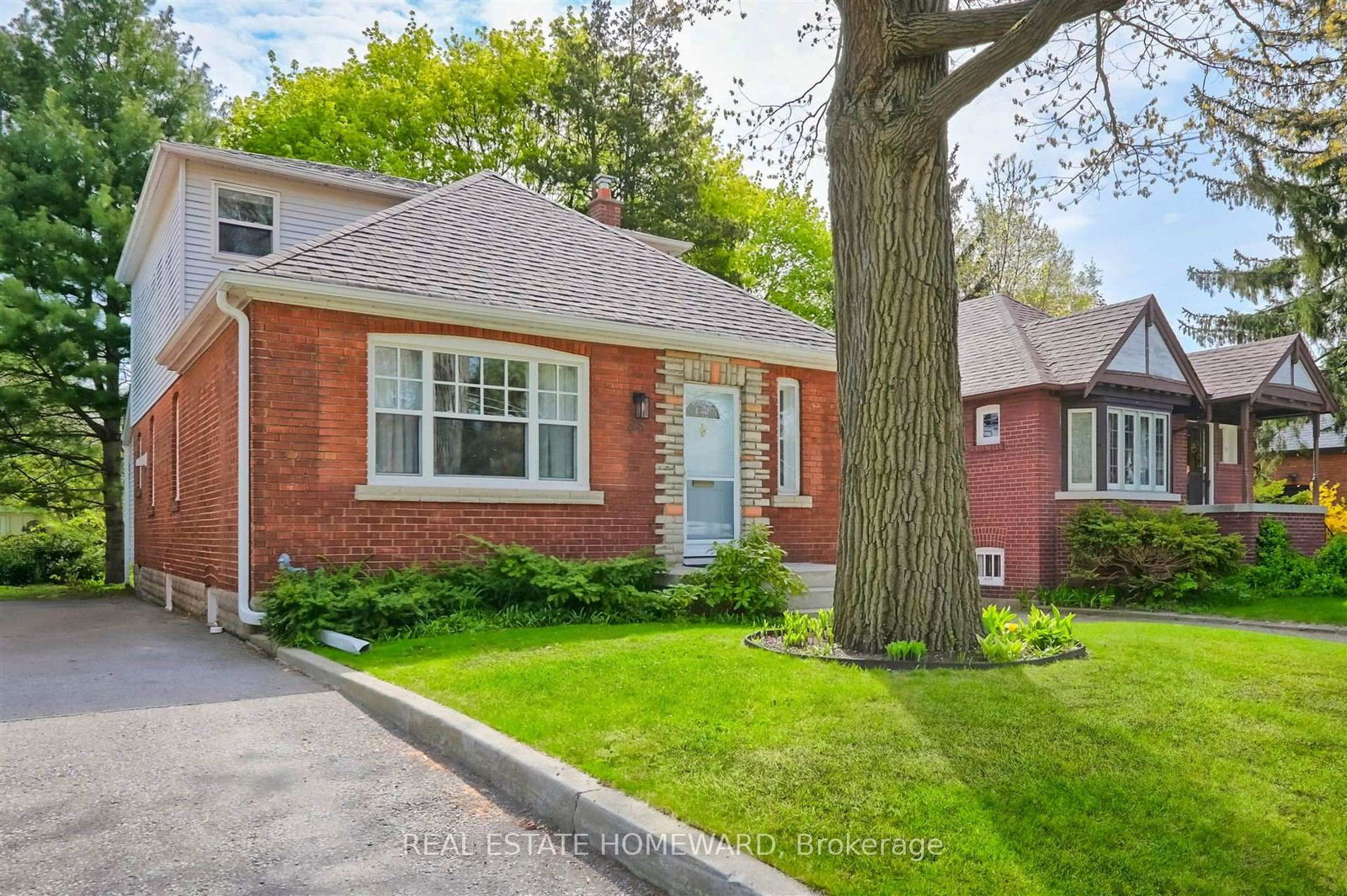 Detached House for sale at 99 Warden Avenue, Toronto, Birchcliffe-Cliffside, M1N 2Z5 - MLS: E12148358