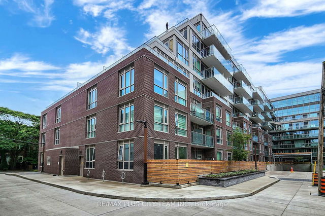 622 - 150 Logan Avenue