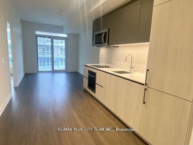 622 - 150 Logan Avenue