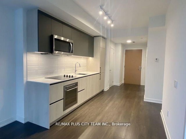 622 - 150 Logan Avenue