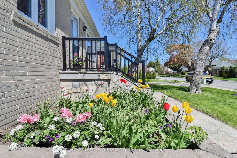 154 Tower Dr, Toronto - Wexford-Maryvale image-0-0