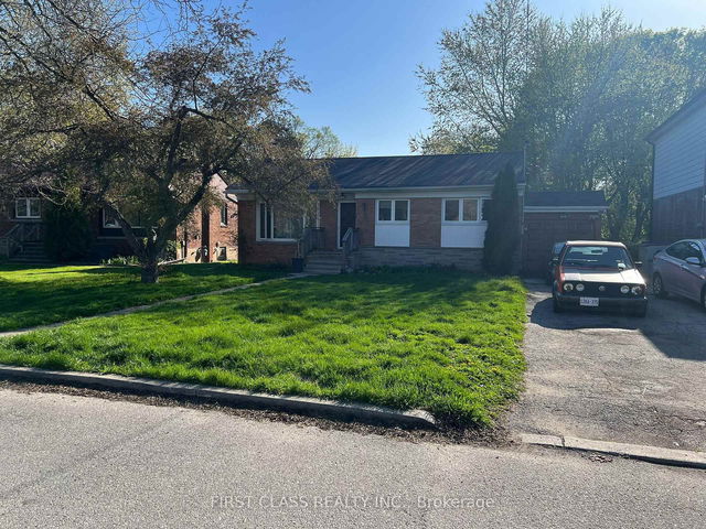 22 Hopecrest Crescent