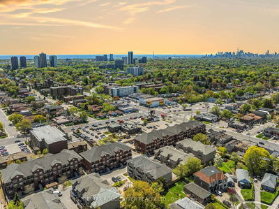 Unit 103 — 25 Strangford Lane, Toronto - Clairlea-Birchmount