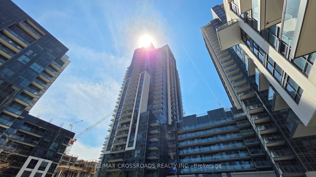830 - 20 Meadowglen Place