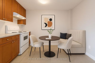 Unit 45 — 290 Sprucewood Crt, Toronto - L'Amoreaux image-0-2