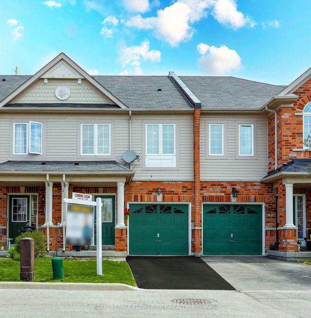 42 Lander Crescent