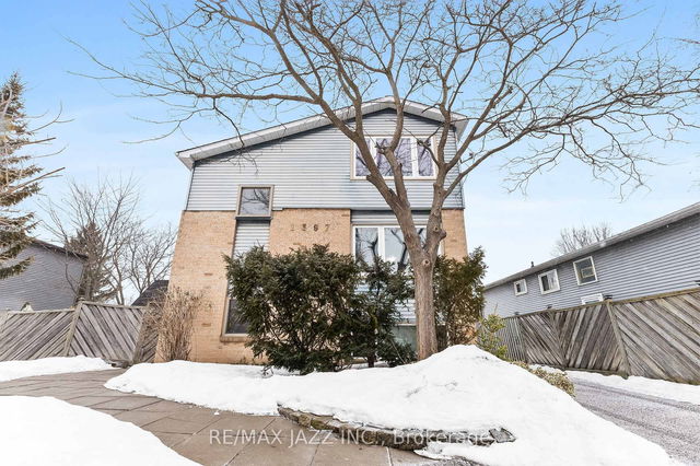 Unit 2 - 1397 Ritson Road