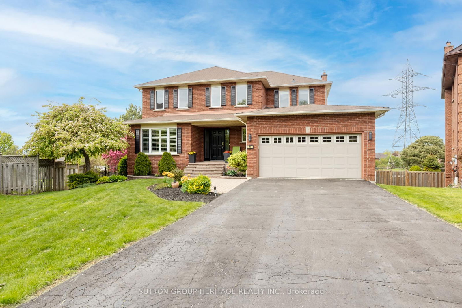 Detached House for sale at 16 Winter Court, Whitby, Blue Grass Meadows, L1N 8Y2 - MLS: E12150711