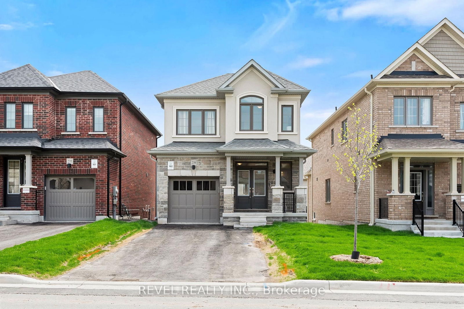 Detached House for sale at 239 Flood Avenue, Clarington, Newcastle, L1B 0W5 - MLS: E12150761