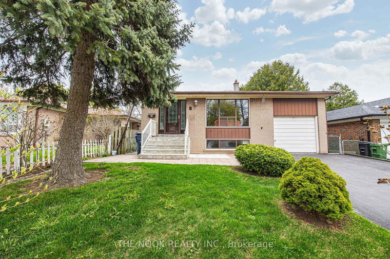 5 Starlake Dr, Toronto - Morningside image-0-0