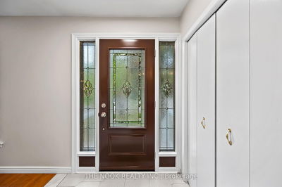 5 Starlake Dr, Toronto - Morningside image-0-3