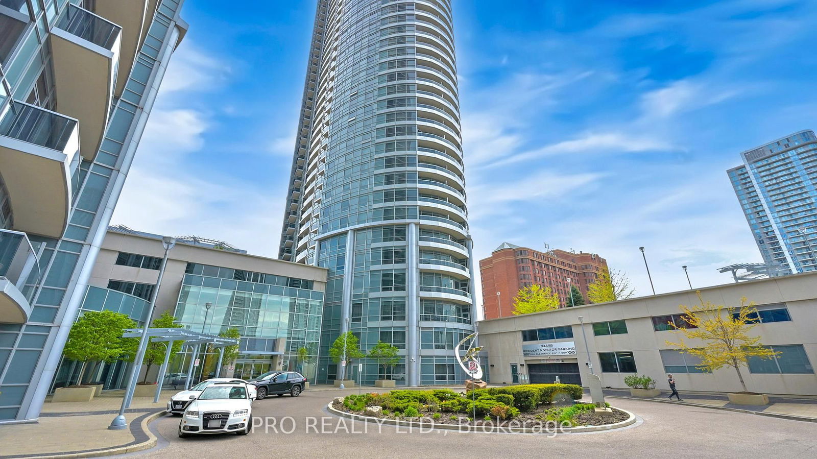 Condo for sale at 1606-125 Village Green Square, Toronto, Agincourt South-Malvern West, M1S 0G3 - MLS: E12150909