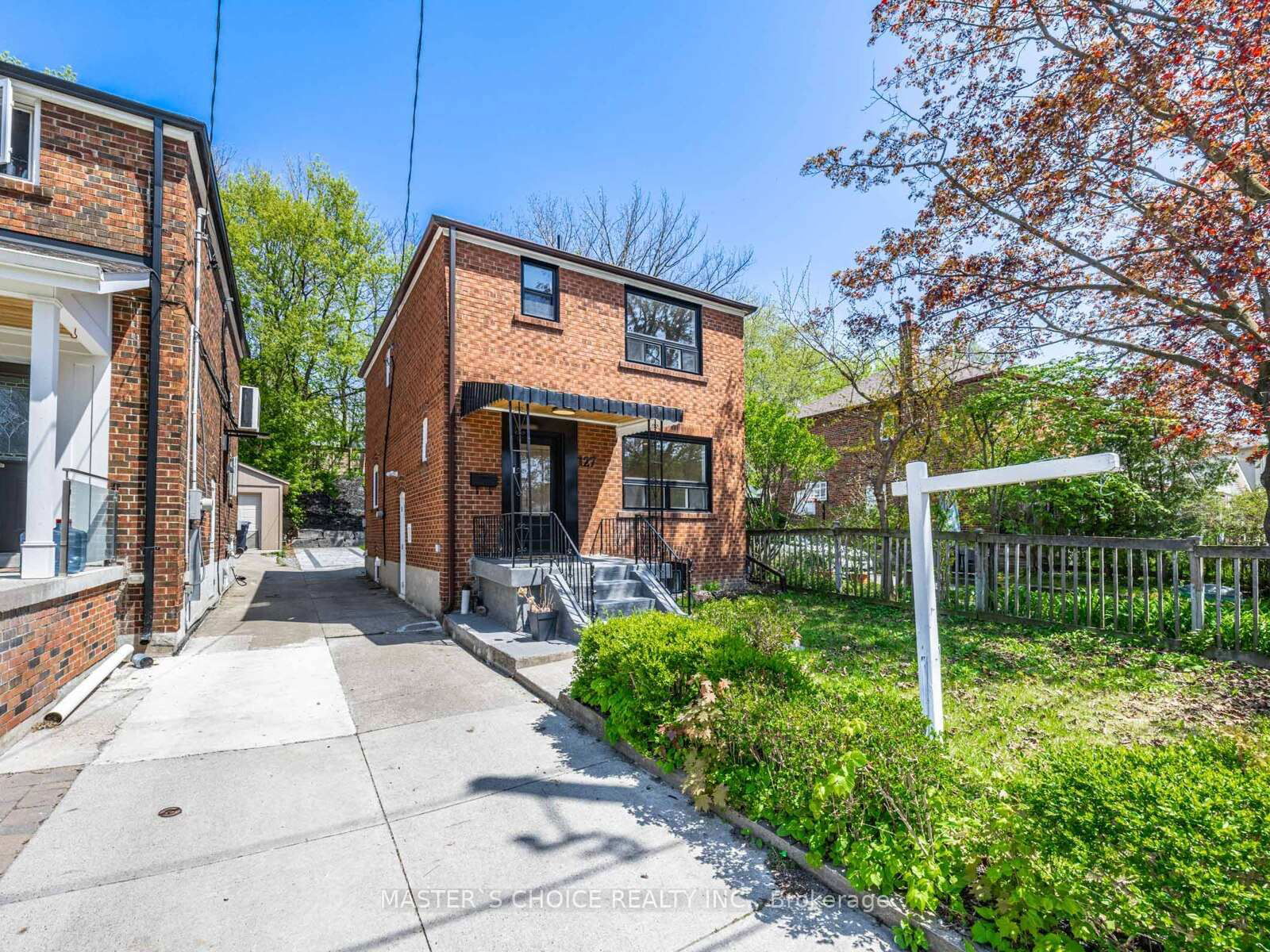 Detached House for sale at 127 Highfield Road, Toronto, Greenwood-Coxwell, M4L 2T9 - MLS: E12151336