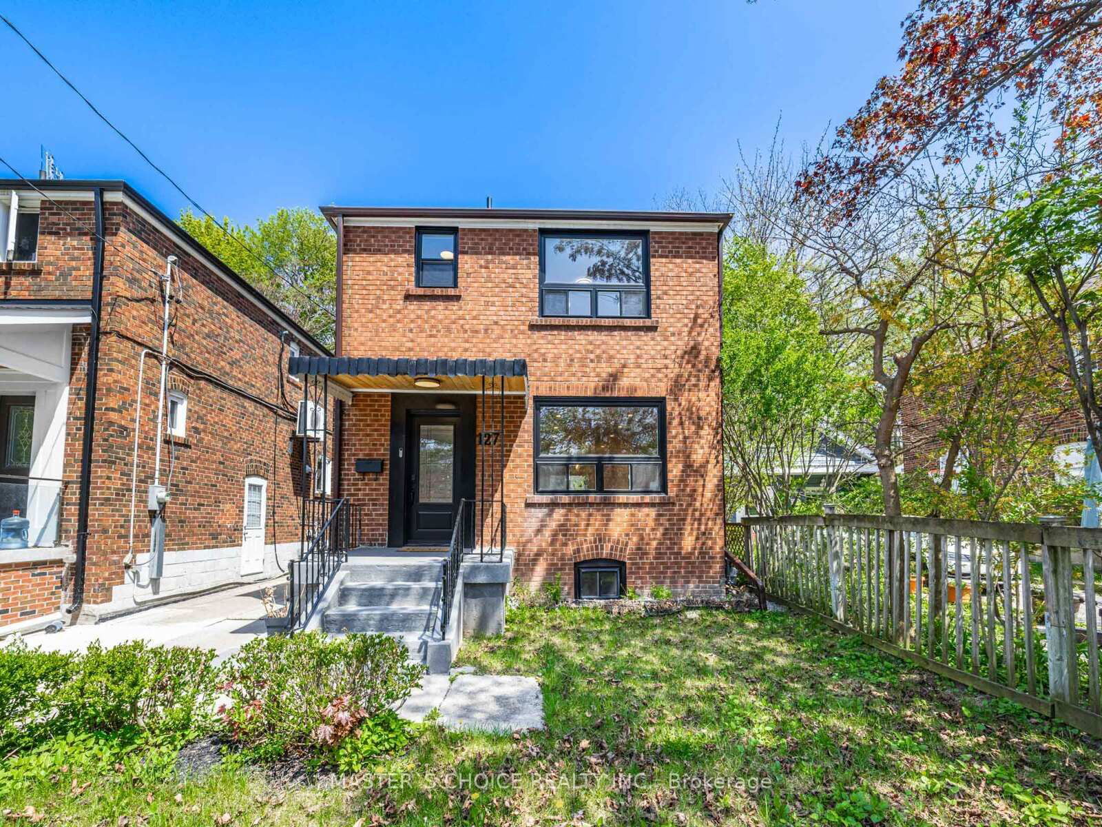 Detached House for sale at 127 Highfield Road, Toronto, Greenwood-Coxwell, M4L 2T9 - MLS: E12151336