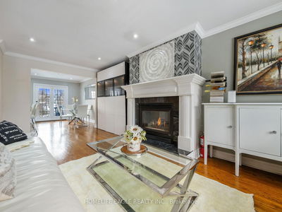 3 Nuffield Dr, Toronto - Guildwood image-0-3