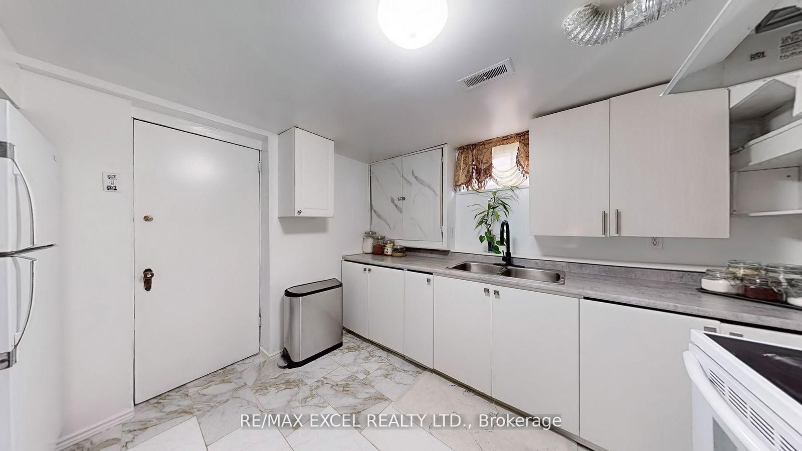 Property at 230 Roxborough