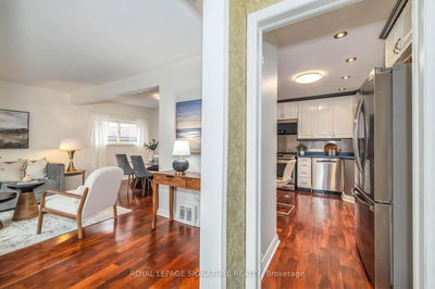 93 Flora Dr, Toronto - Dorset Park image-0-3