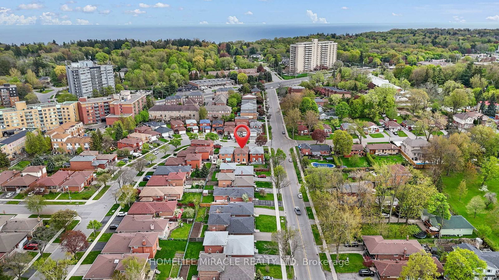 Detached House for sale at 4 Greendowns Drive, Toronto, Scarborough Village, M1M 2G7 - MLS: E12152872