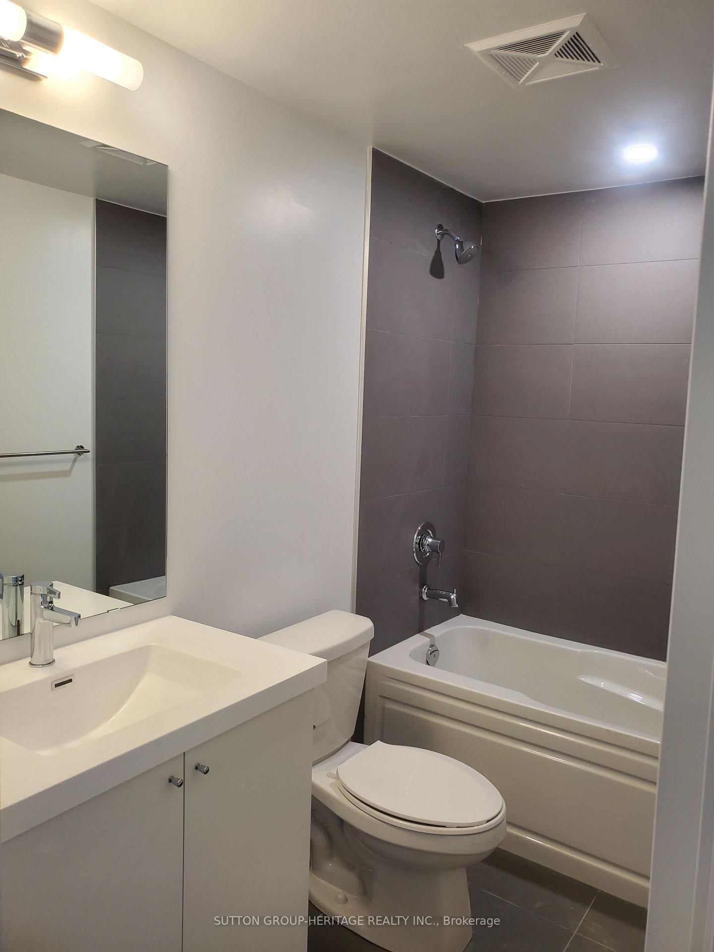 2545 Simcoe Street N, Unit 2714 - Photo 33