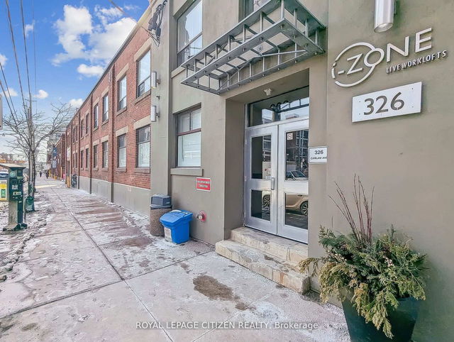 201 - 326 Carlaw Avenue