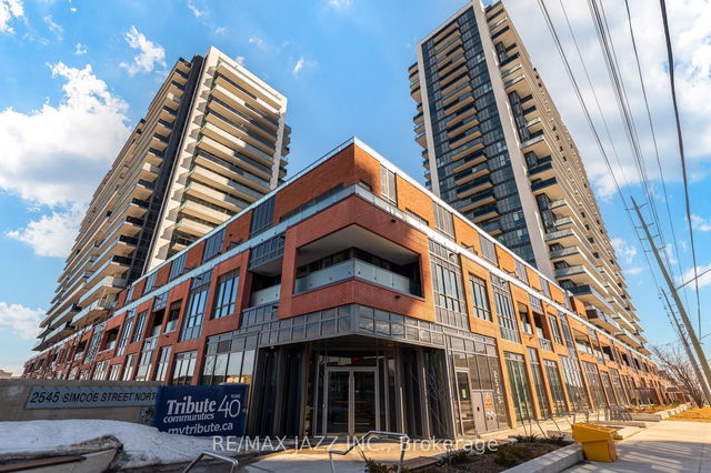 2102 - 2545 Simcoe Street