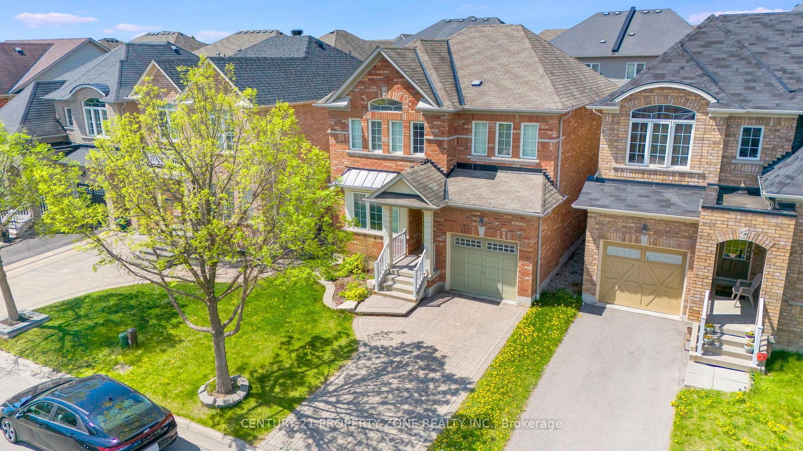 Property at 16 Watersplace