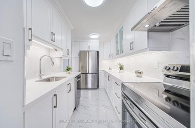 Unit 2408 — 3 Massey Sq, Toronto - Crescent Town image-0-2