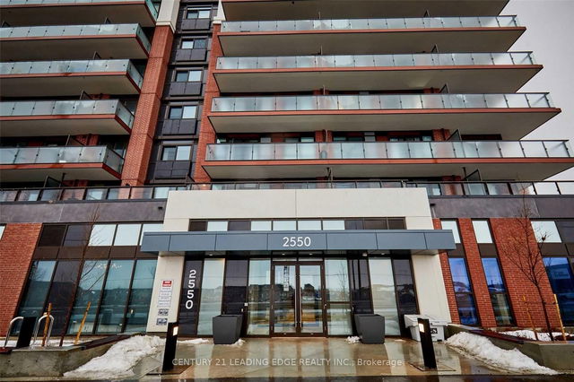 1911 - 2550 Simcoe Street