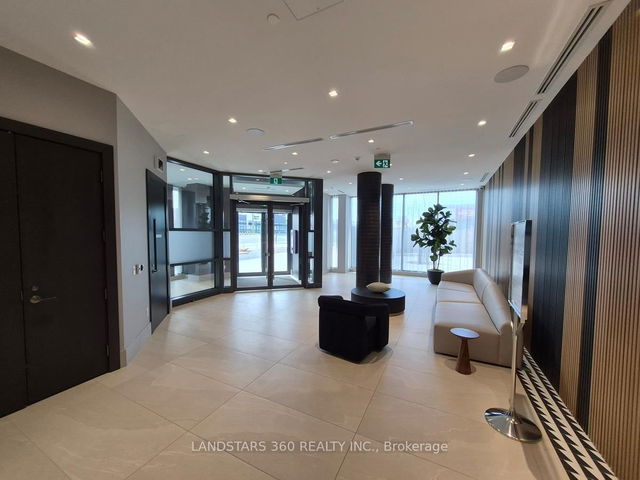 619 - 2545 Simcoe Street