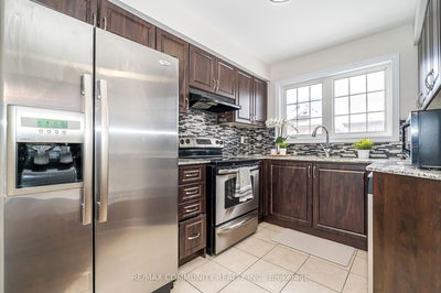 18 Cooperage Lane, Ajax - Central East image-0-3