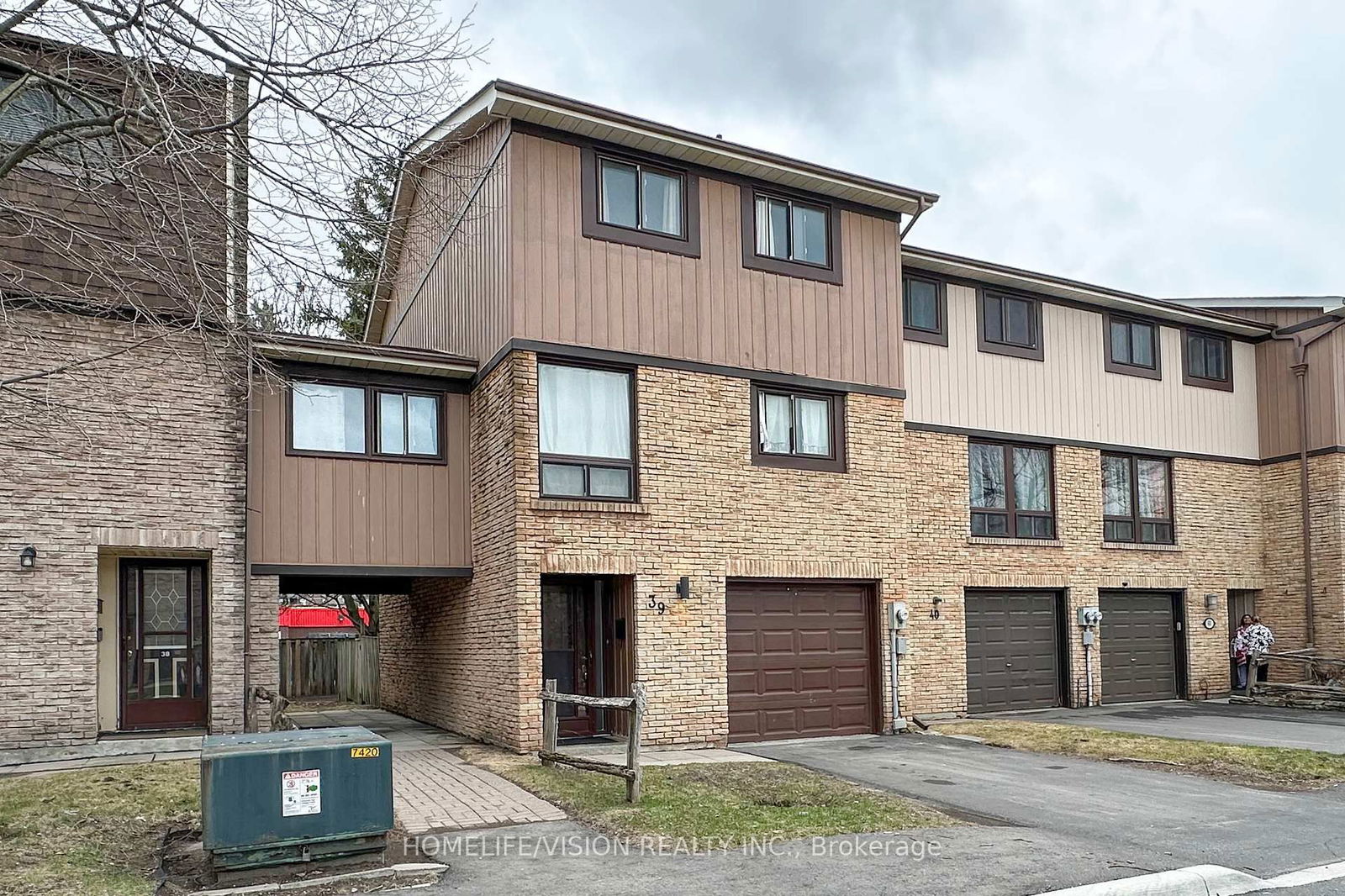 Townhouse for sale at 39-221 Ormond Drive, Oshawa, Samac, L1G 6T7 - MLS: E12156245
