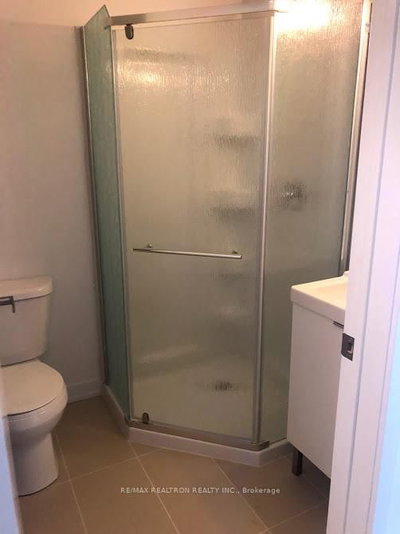 Unit 401 — 1800 Simcoe Street N — photo 5