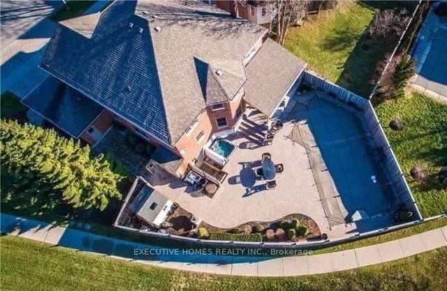 2 Renwick Road
