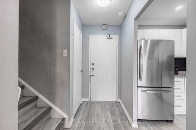 Unit 306 — 4062 Lawrence Ave, Toronto - West Hill image-0-2