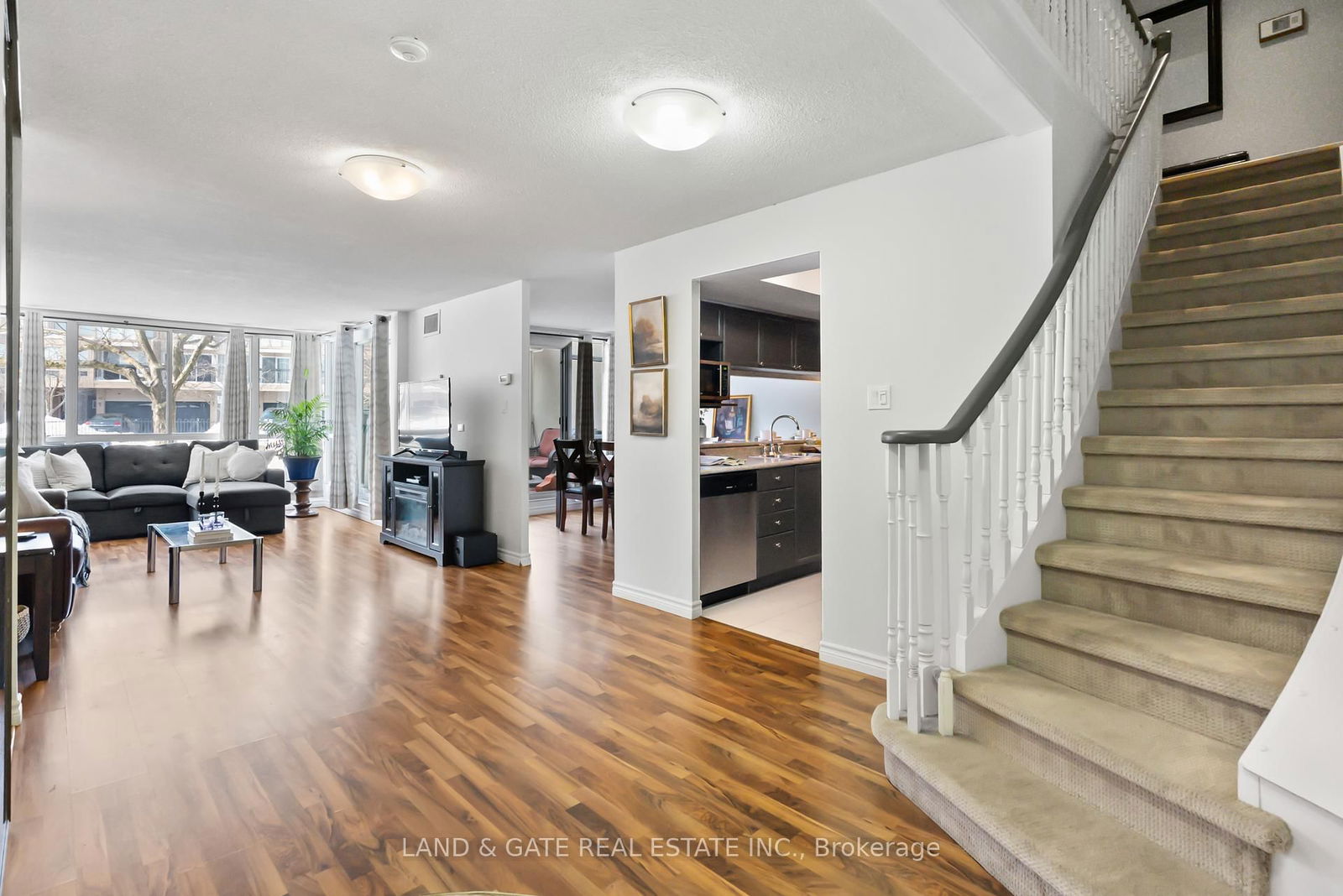 Condo for sale at 112-25 Cumberland Lane, Ajax, South West, L1S 7K1 - MLS: E12157501