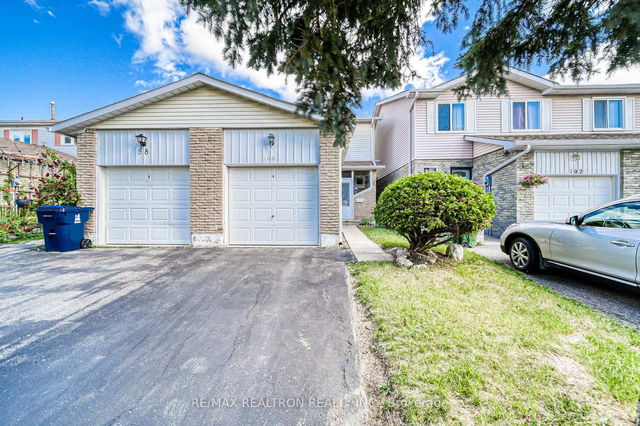 100 Rakewood Crescent