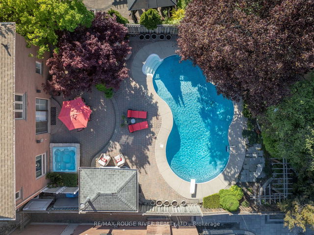 1523 Saugeen Drive