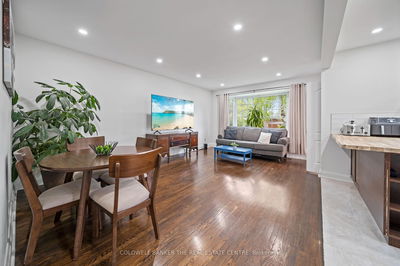 135 Lord Roberts Dr, Toronto - Eglinton East image-0-3