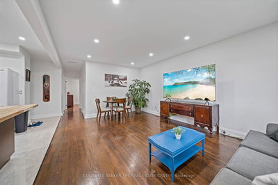 135 Lord Roberts Dr, Toronto - Eglinton East image-0-4