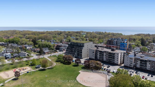 409 - 160 Fallingbrook Road