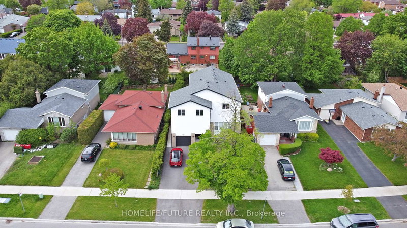 96 Invergordon Ave, Toronto, M1S 2Z2 | Image 2