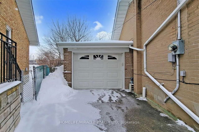 6 Kitson Drive