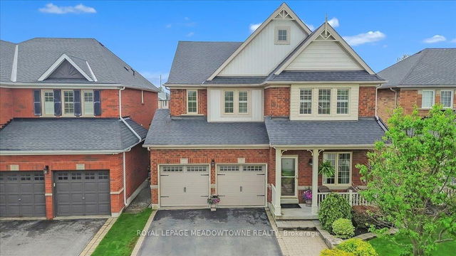 5 Freer Crescent