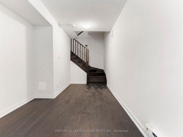 1505 - 1865 Pickering Parkway