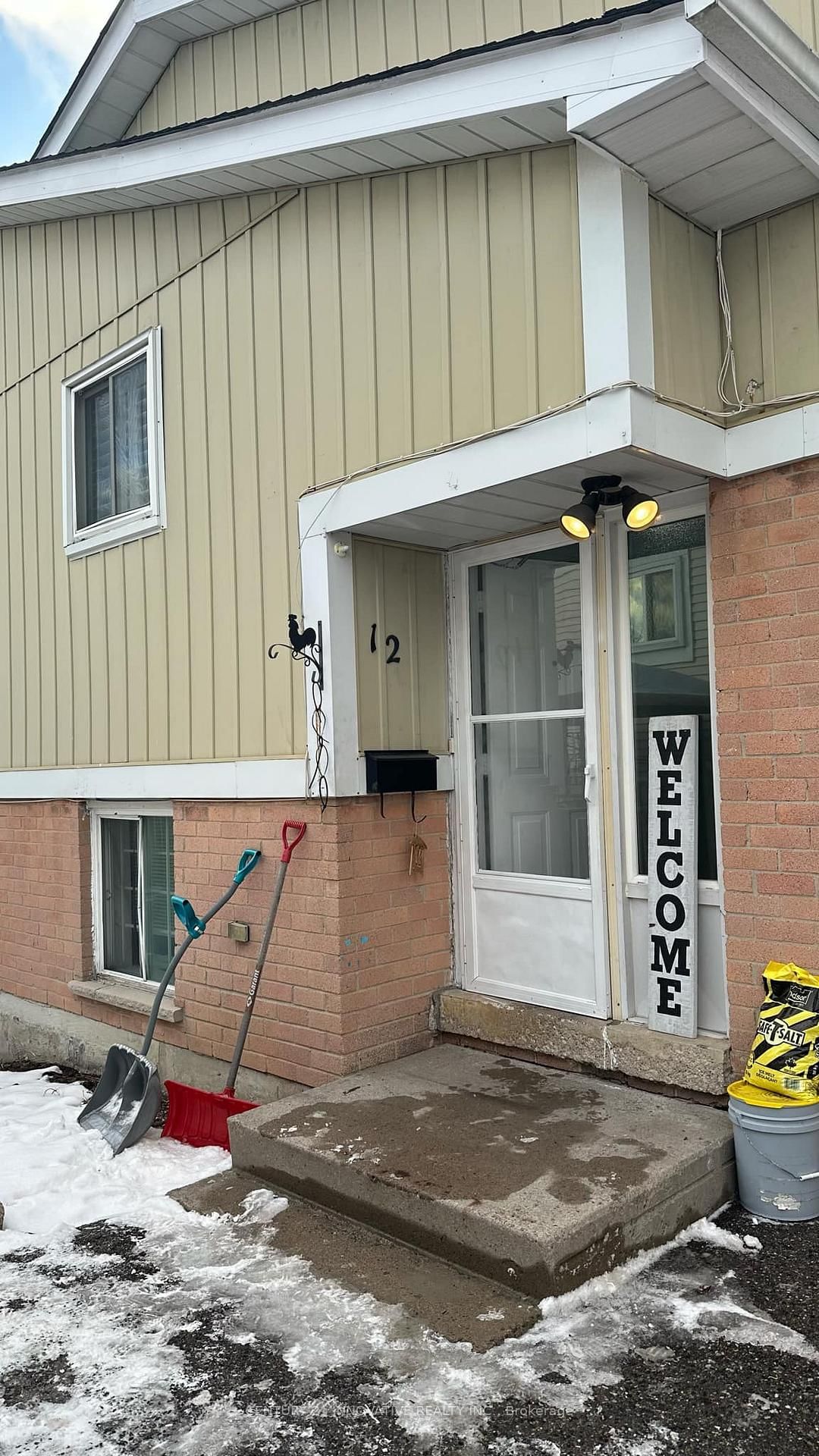 Semi-Detached House for sale at 12 Bushwood Court, Toronto, Malvern, M1B 2T1 - MLS: E12159662