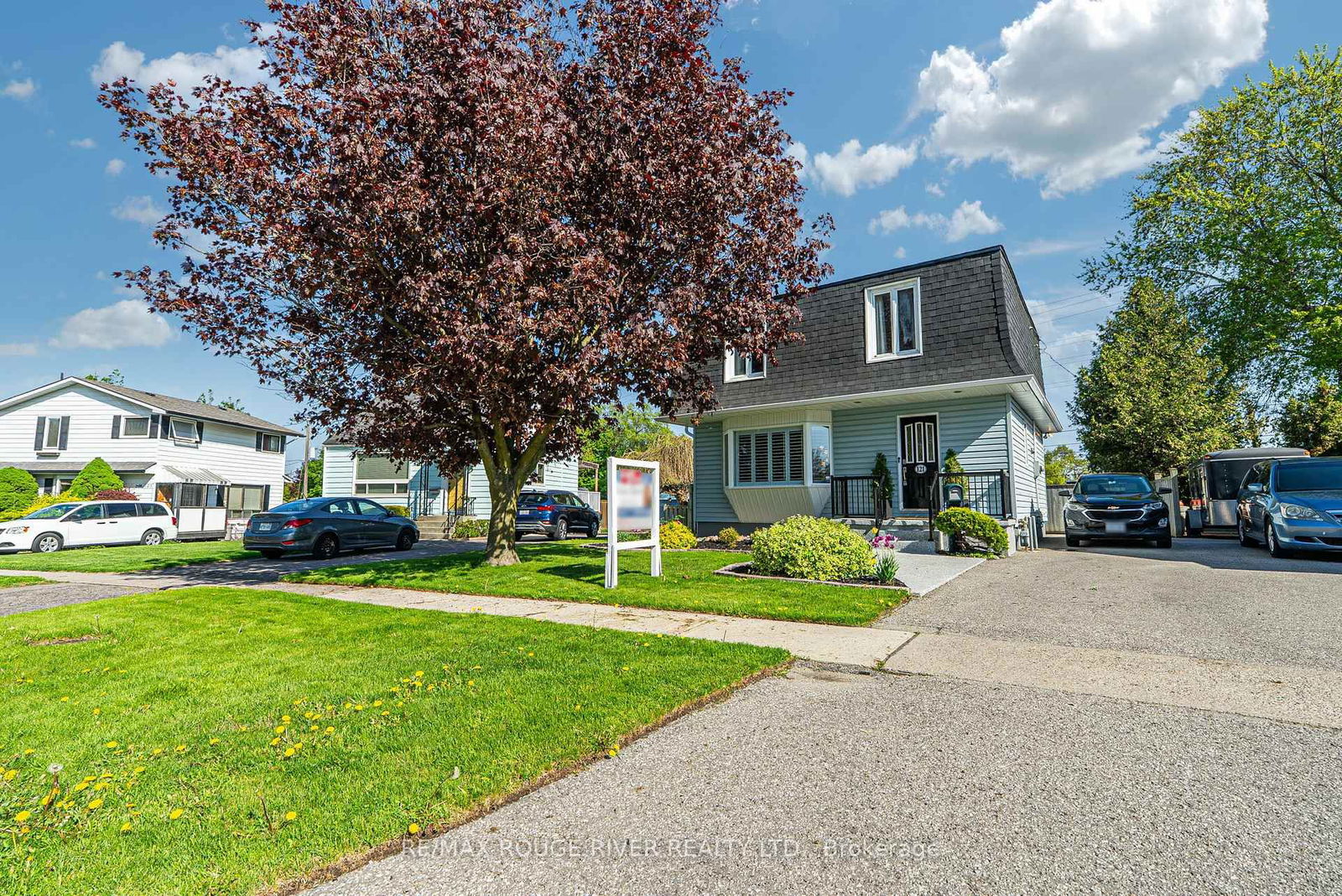 Detached House for sale at 121 Exeter Road, Ajax, South East, L1S 2K4 - MLS: E12159670